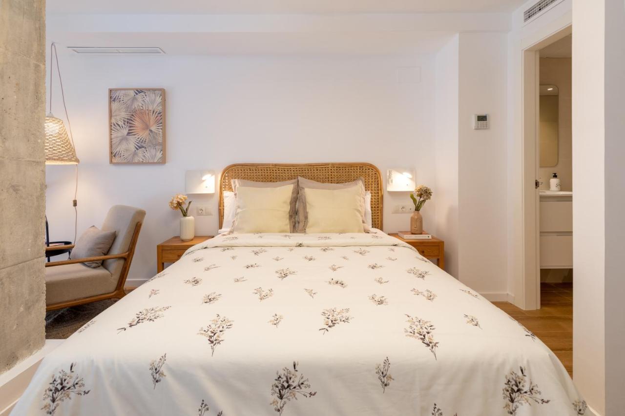 Apartup Opera Loft Love Валенсия Экстерьер фото